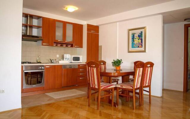 Adora Apartment 2