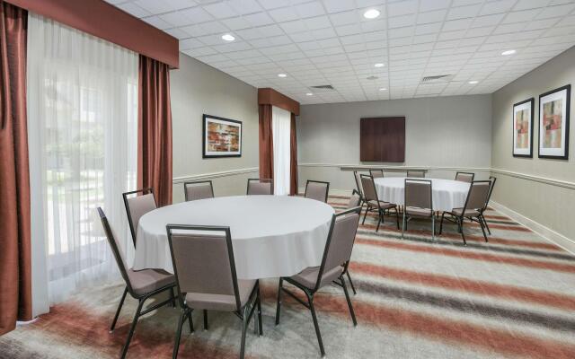 Homewood Suites by Hilton Laredo at Mall del Norte