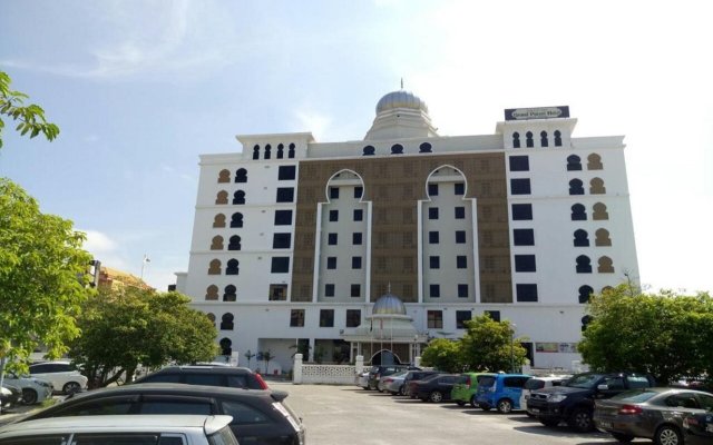 Grand Puteri Hotel