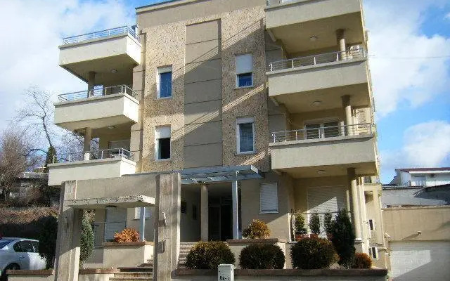 Royal Palace Apartments