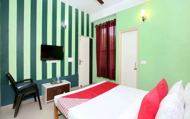 Hotel Riyasat By OYO Rooms