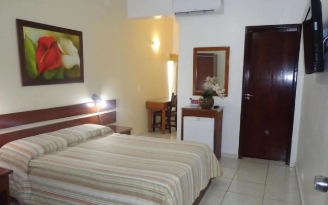 Foz Presidente Economic Hotel
