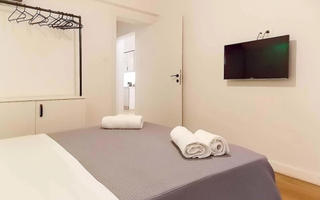 Plaka Hidden Jewel - Acropolis