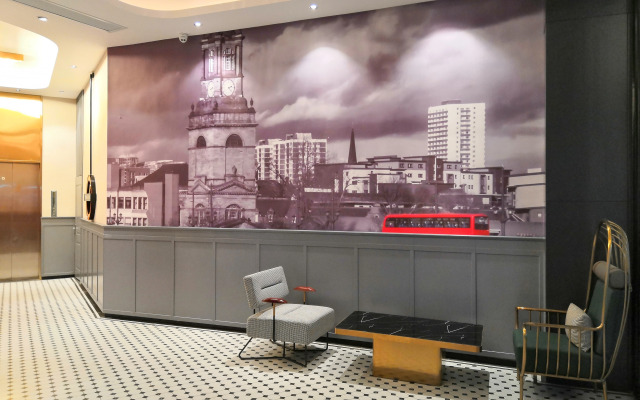 City Comfort Premier Hotel (Luocheng Chengzhong Building)
