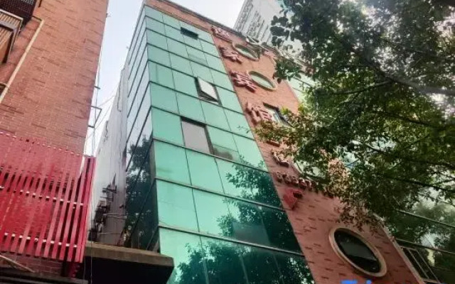 Yijia Guesthouse