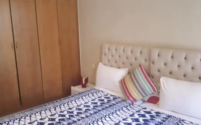 Apple Villa 33