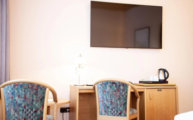 Hotel Lonac