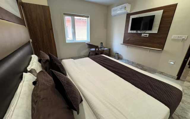 Hotel Dev Rishi By T And M Hotels