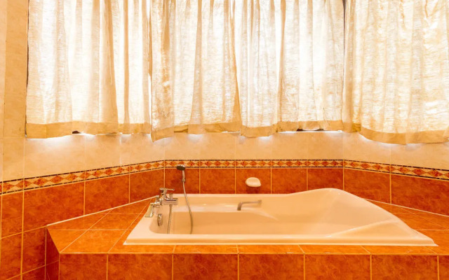 Crescatcity Apartments