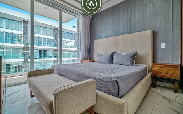 2BR Condo With Private Balcony - Padel Court