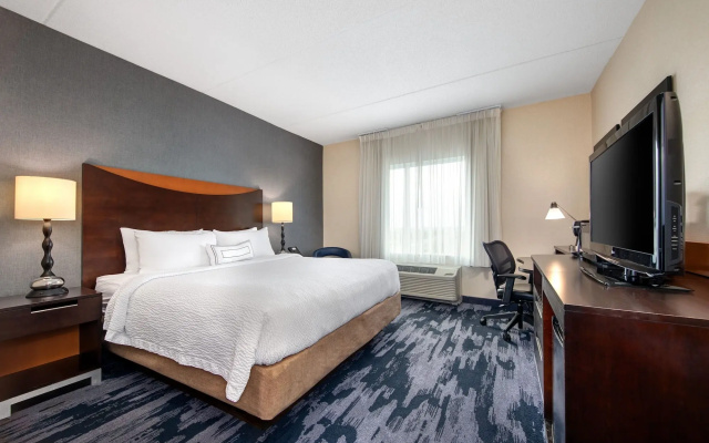 Fairfield Inn & Suites by Marriott Toronto Mississauga