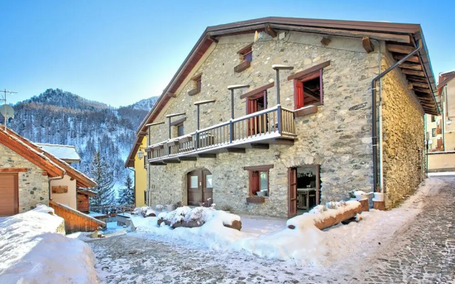 La Baita 1800 Ski In Ski Out