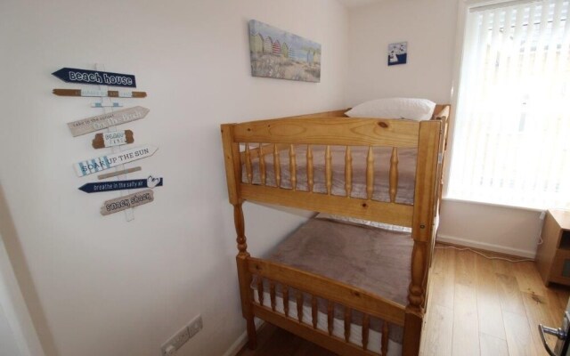 Flat 8 Palm Court