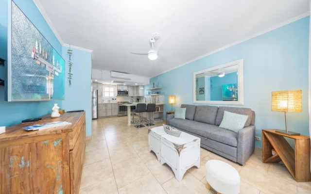 Charming Condo in Prime Location Wacamaya Condos