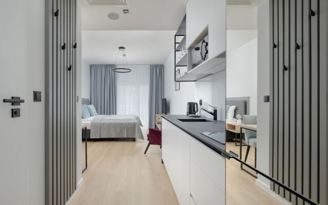 Modern Studio by Renters