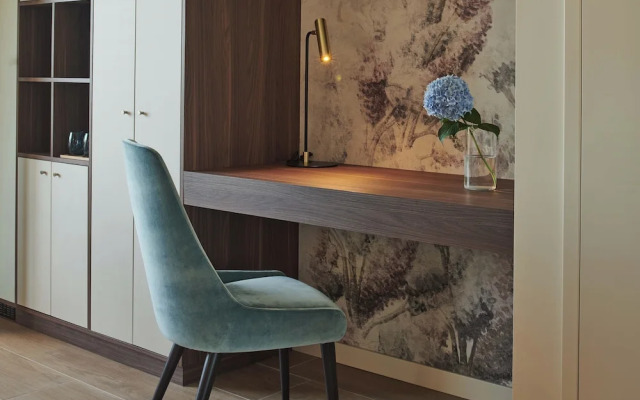 Vista Lakefront Boutique Hotel