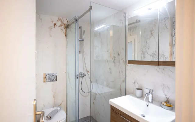 Elegant 3-bedroom Retreat in the Heart of Kolonaki