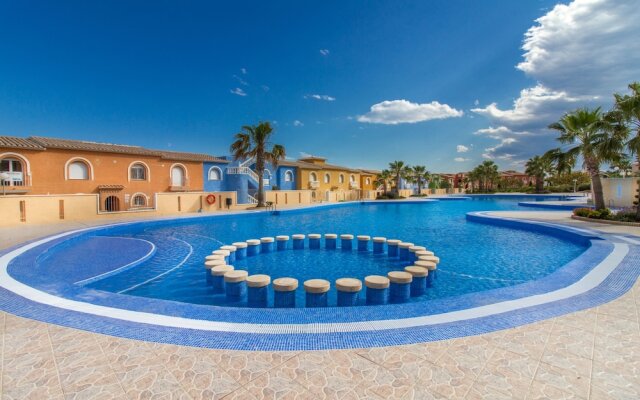 Nice Bungalow Close To The Sea And Services