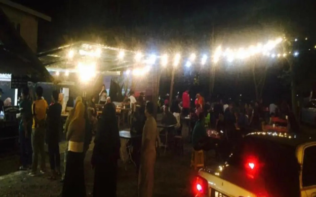 Roomstay Kuala Nerus Gated Parking