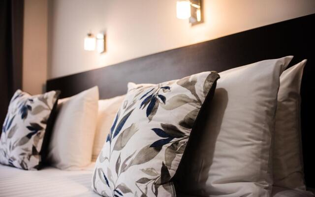 White Heron Motor Lodge