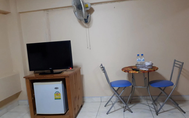 Urs Treff Guesthouse