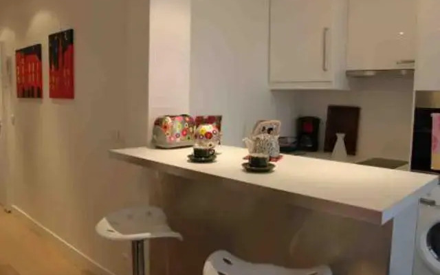 Montmartre Apartments Valadon