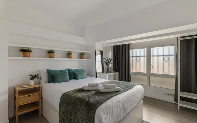 BNBHolder Calm Duplex RETIRO FREE PARKING