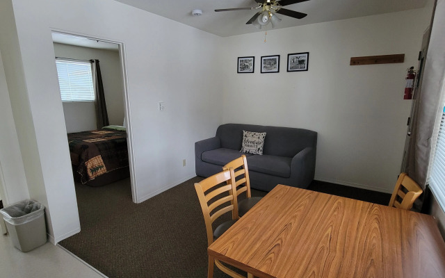 Mountain Springs Motel