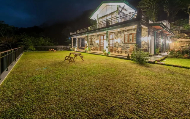Blackwood Hotel