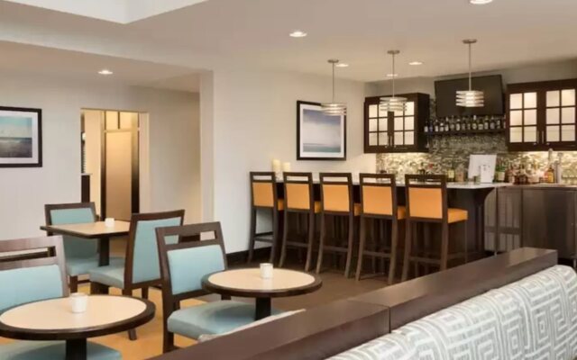 Homewood Suites by Hilton Jacksonville Deerwood Park