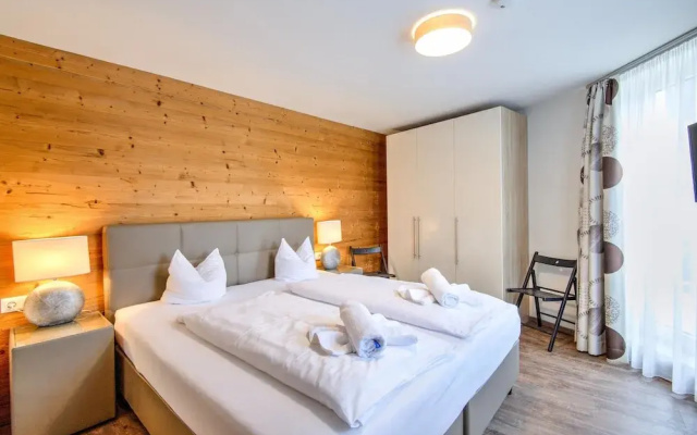 Ski-in/ski-out Brunner Apartment Top 2