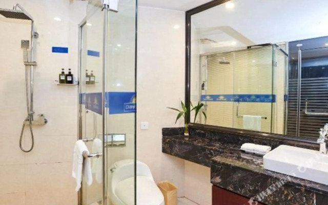 Days Hotel & Suites Shishi