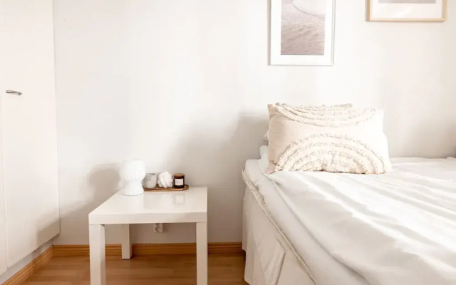 2ndhomes Bright and Cozy Studio
