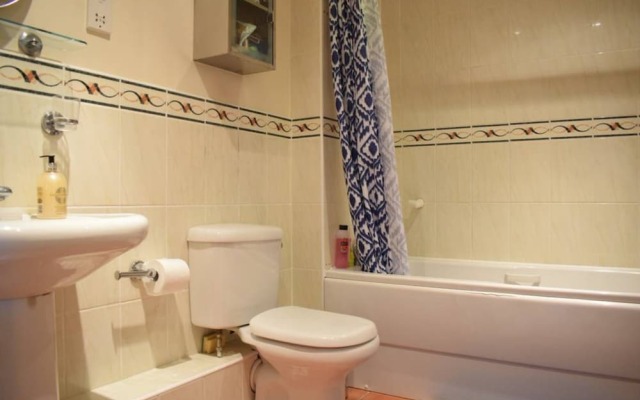 2 Bedroom Flat Next to Brockwell Park
