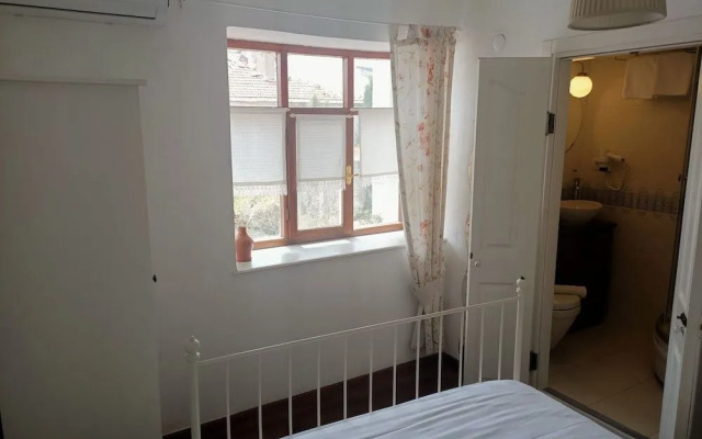 Ayana Guesthouse