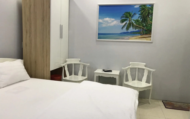 Xina Hostel by OYO
