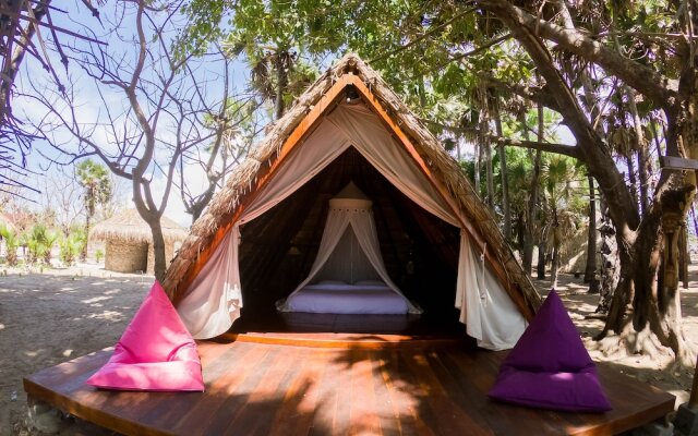 Costa Beach Resort & Club