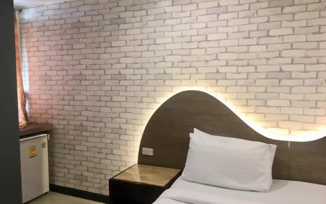 Ton Aor Place Hotel Ratchada