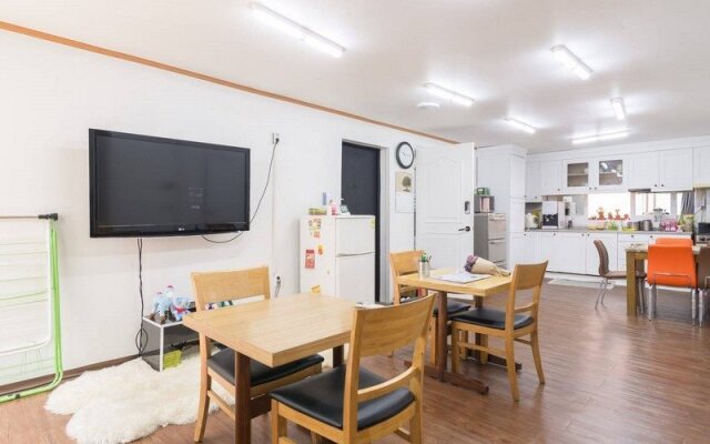 Haru Guest House