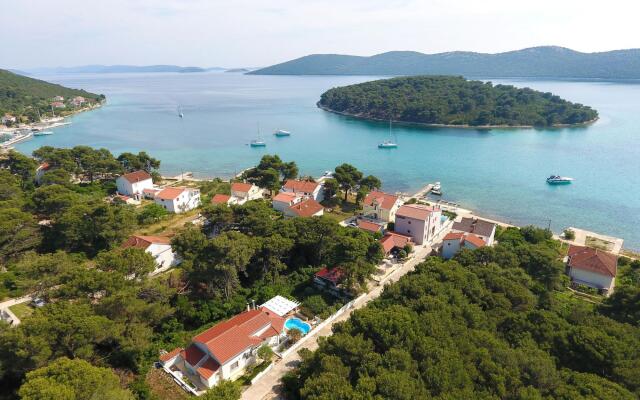 Holiday Home in Molat With Pool