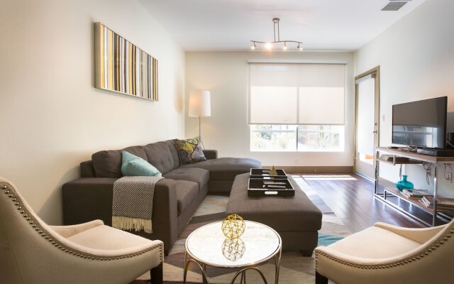 Hollywood 2 - Luxury Family Suite