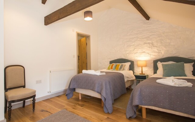 Attractive Holiday Home in Tavistock With Garden