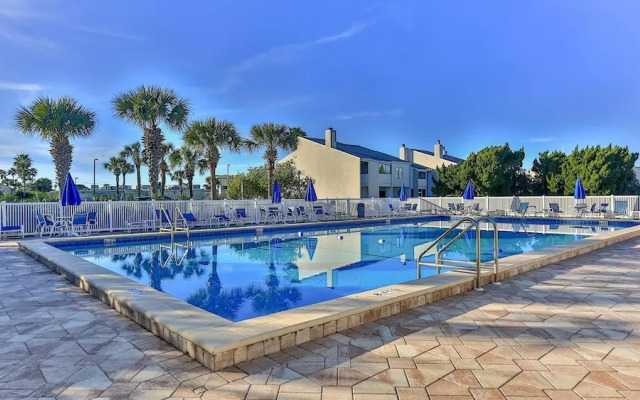 Shoreline Towers 1061