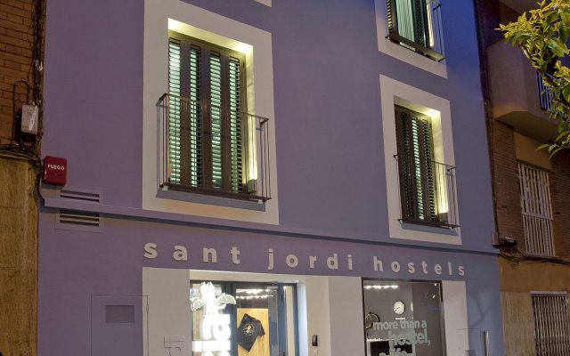Sant Jordi Hostels Gracia