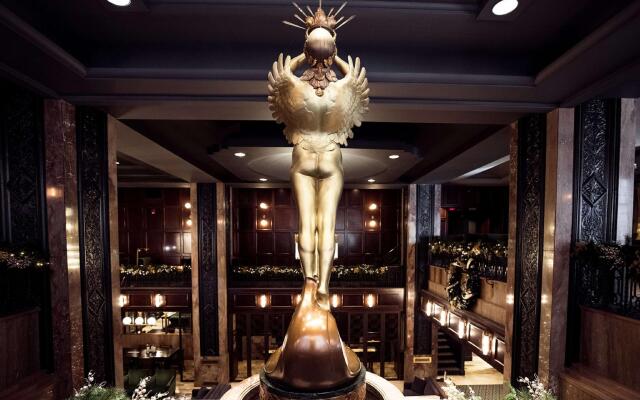 Hotel Phillips Kansas City Curio Collection by Hilton