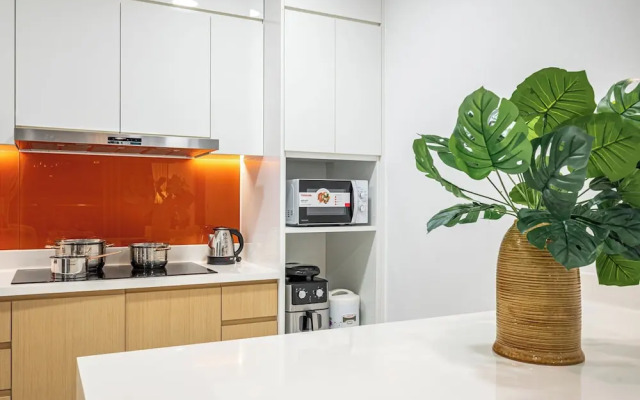 SUNWAH PEARL Premier Residence