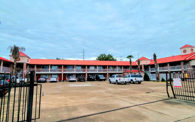 Econo Lodge Inn & Suites Downtown San Antonio