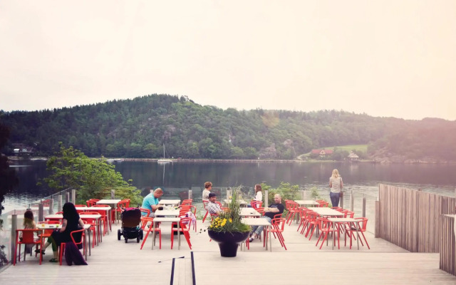 Vann Spa Hotel and Conference