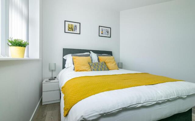 Executive Apartment Close to Station