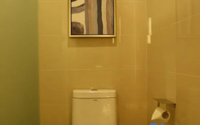 YiYueShangHe Hotel (Linqu Quanfu yuan Zhongbai building shop – Bathroom – Weifang
